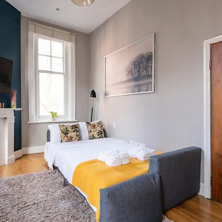 Sunny Corner Apartment In Center Of London Eksteriør billede