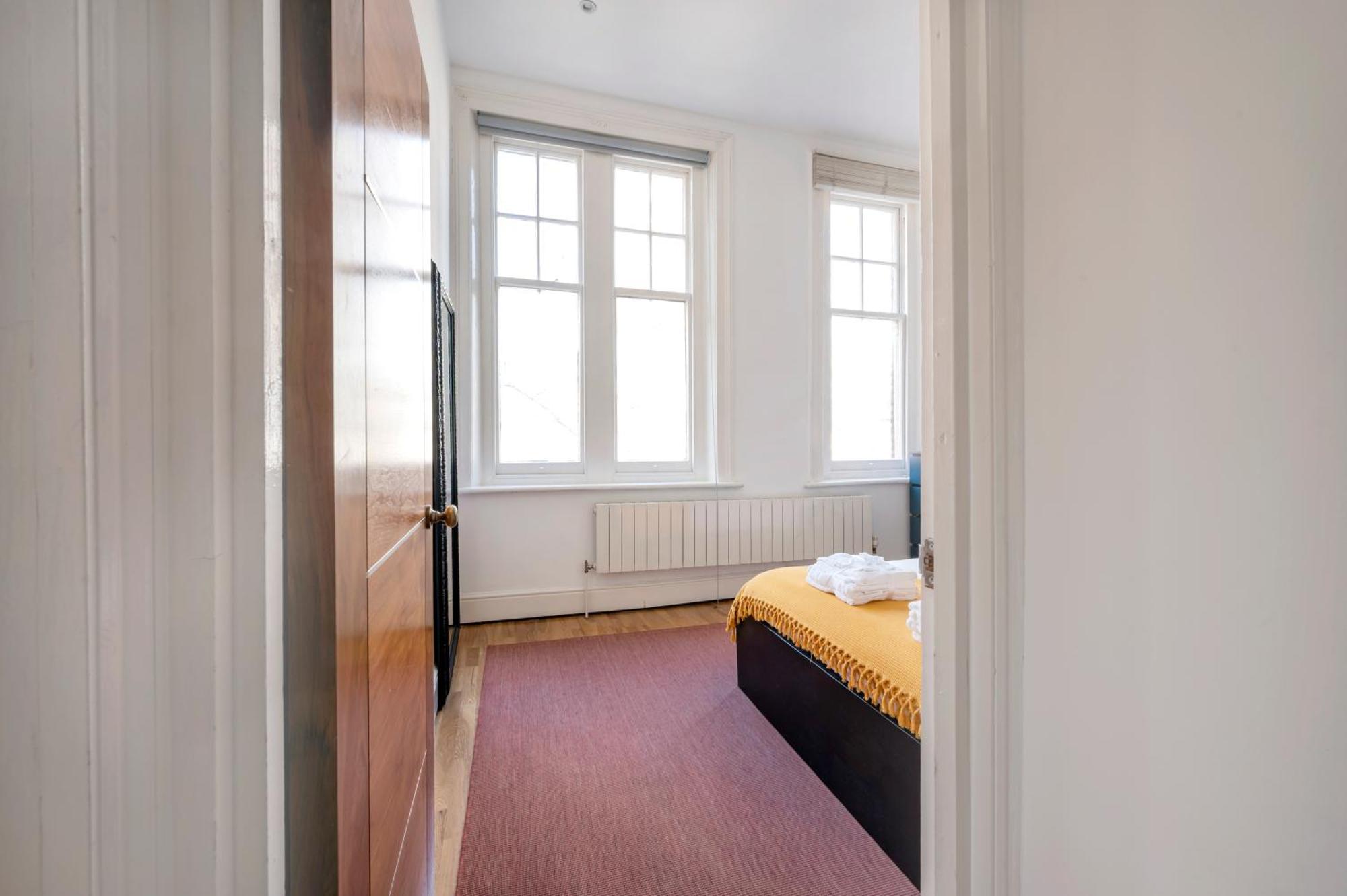 Sunny Corner Apartment In Center Of London Eksteriør billede