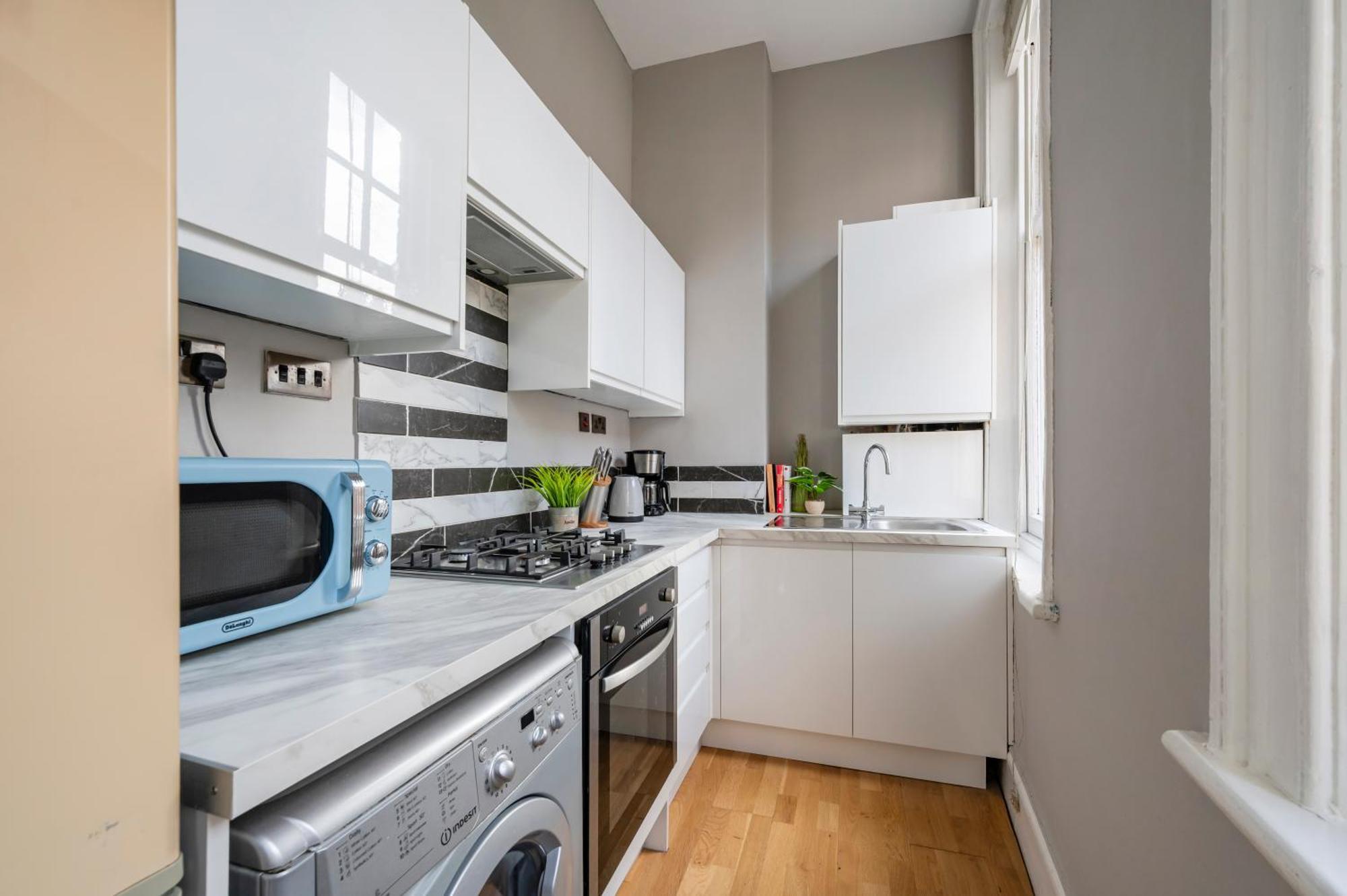Sunny Corner Apartment In Center Of London Eksteriør billede
