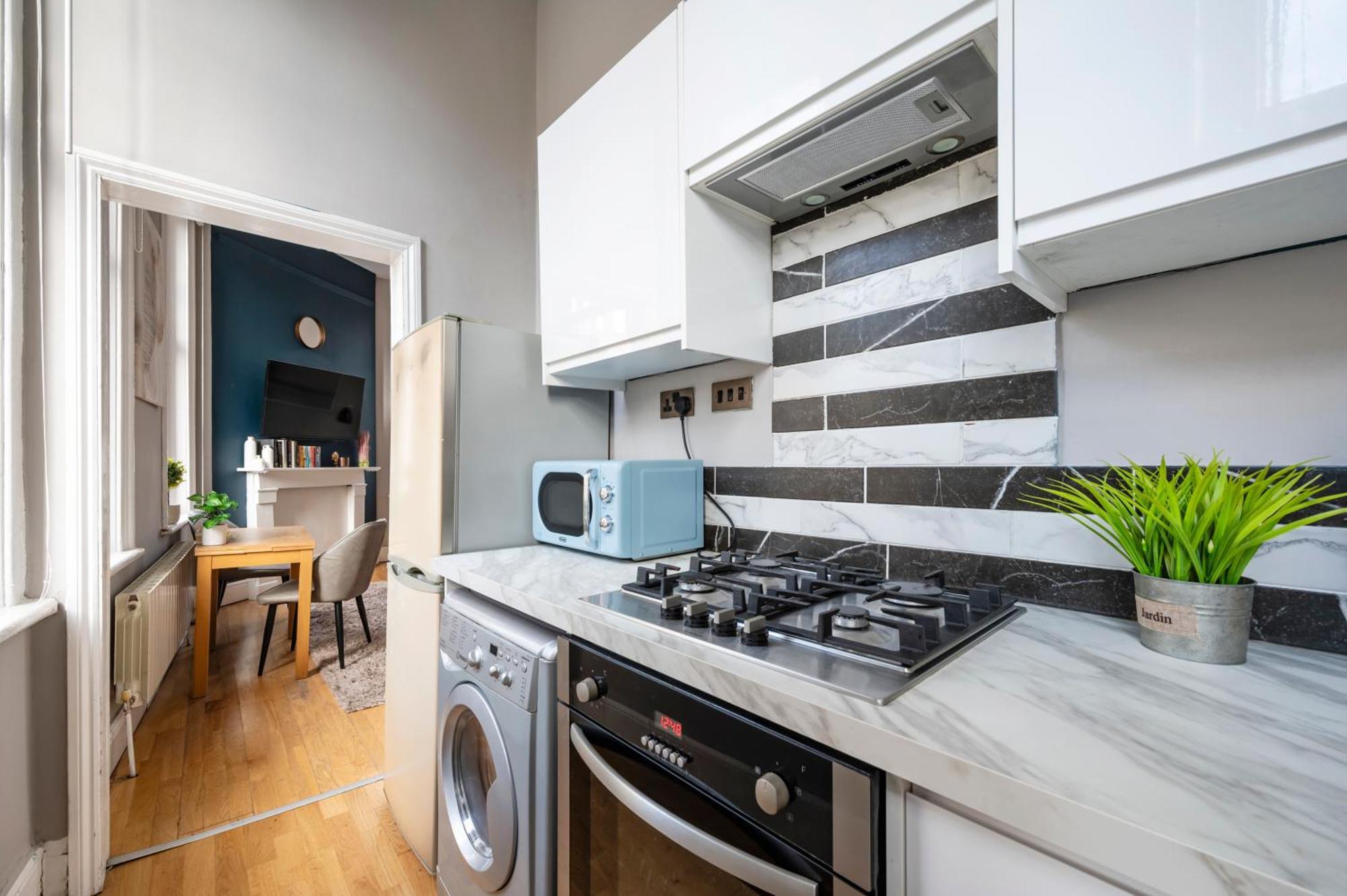 Sunny Corner Apartment In Center Of London Eksteriør billede